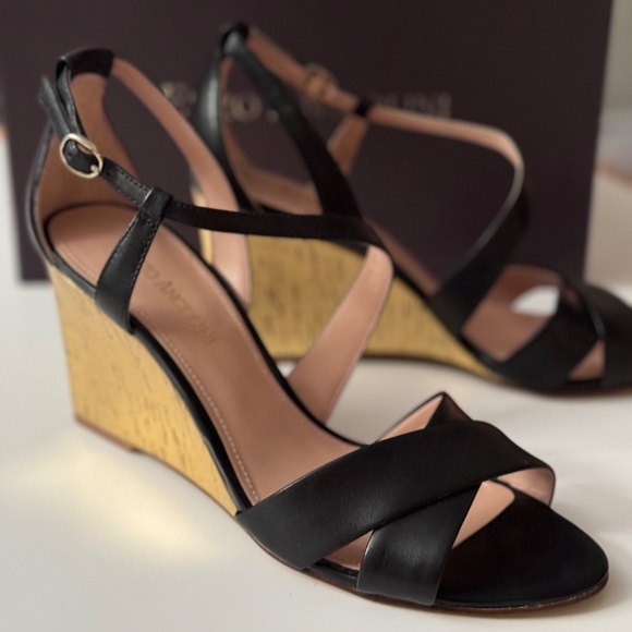 Enzo Angiolini Wedge Heel Sandals in Black Leather and Golden Cork. New in box. - Picture 2 of 6